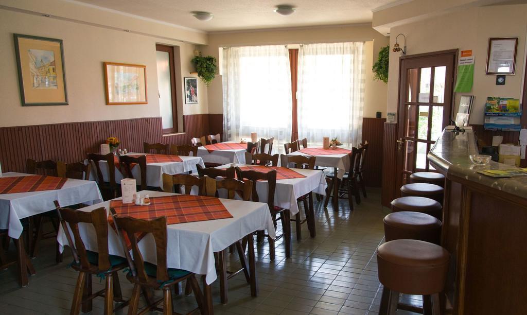 Berg Toboz Panzió Hotel Pécs Kültér fotó