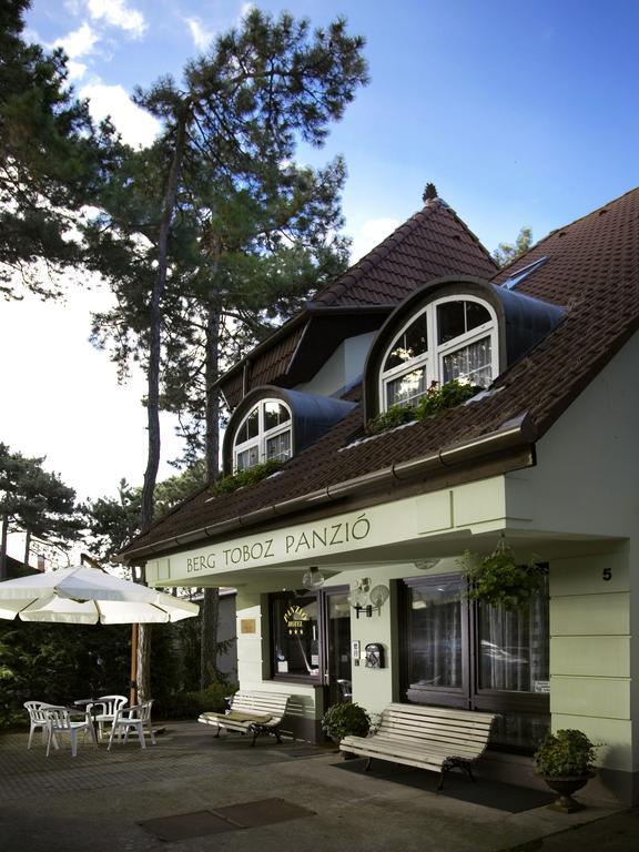 Berg Toboz Panzió Hotel Pécs Kültér fotó