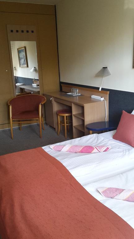 Berg Toboz Panzió Hotel Pécs Kültér fotó